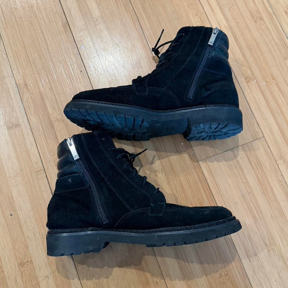Aquatalia womens black suede lace up boots with buckles size 9 winter snow - Picture 3 of 3